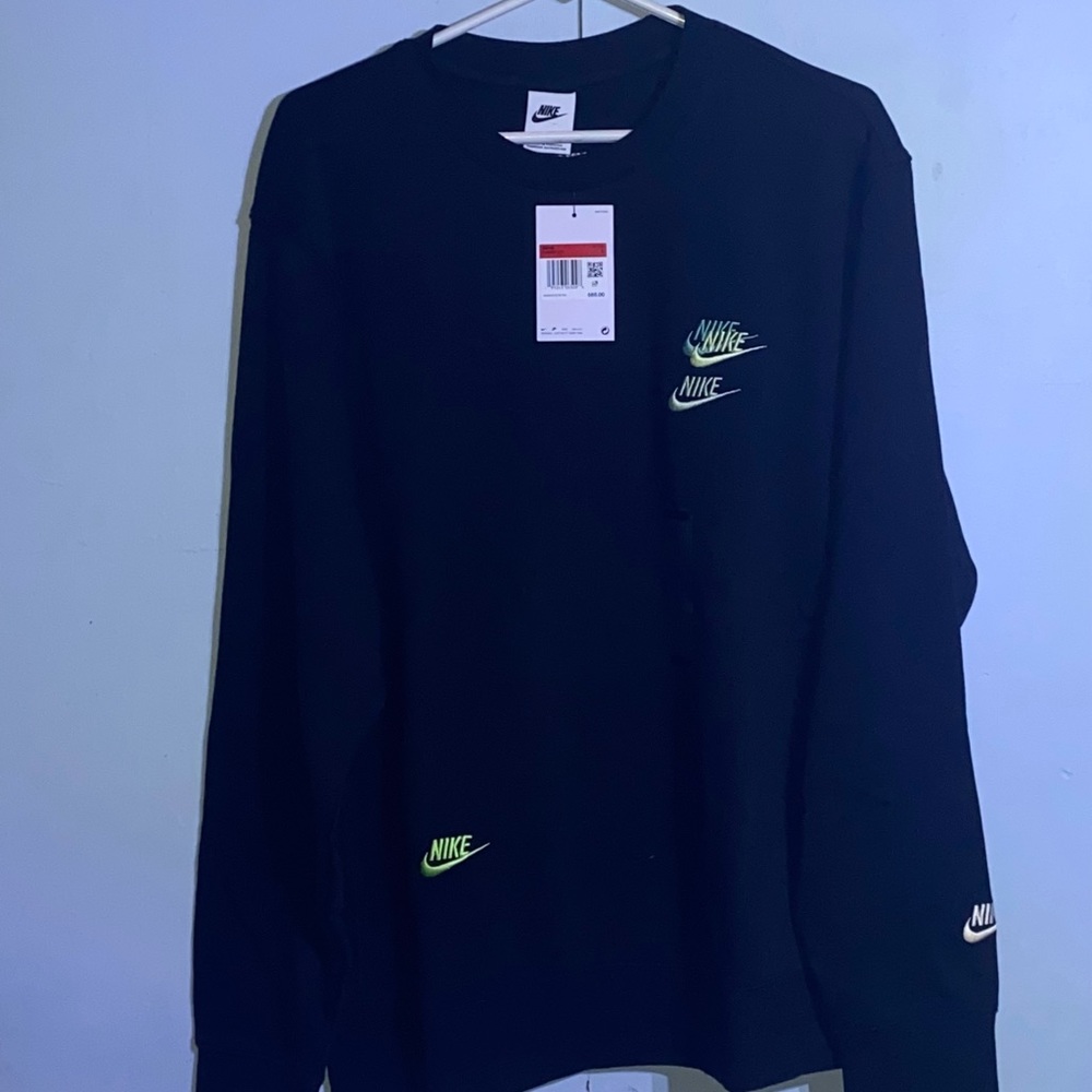 Nike Embroidered Round Neck Pullover.
